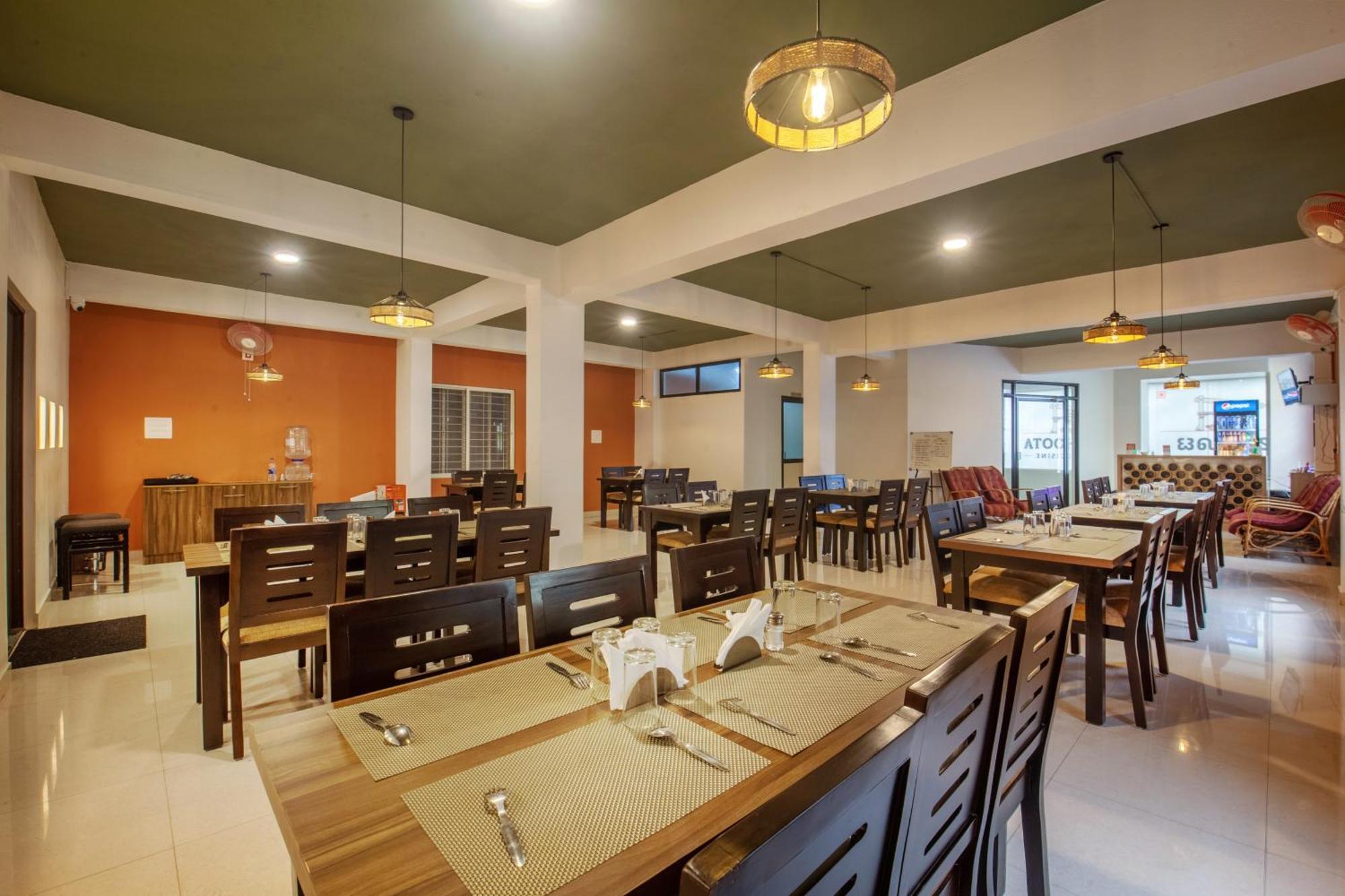Hotel Treebo Sans Sarav Kushalnagar Madikeri Esterno foto