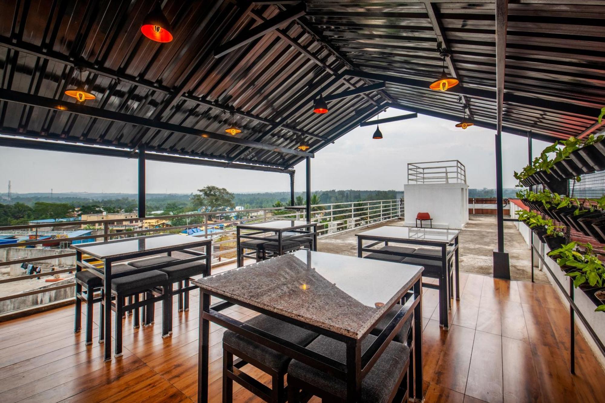 Hotel Treebo Sans Sarav Kushalnagar Madikeri Esterno foto