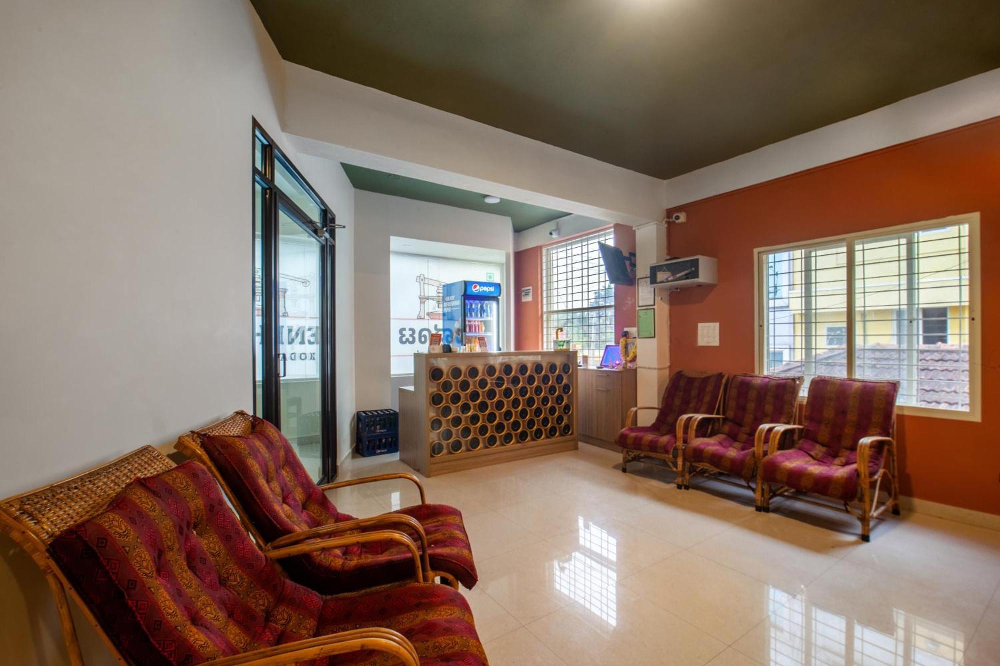 Hotel Treebo Sans Sarav Kushalnagar Madikeri Esterno foto